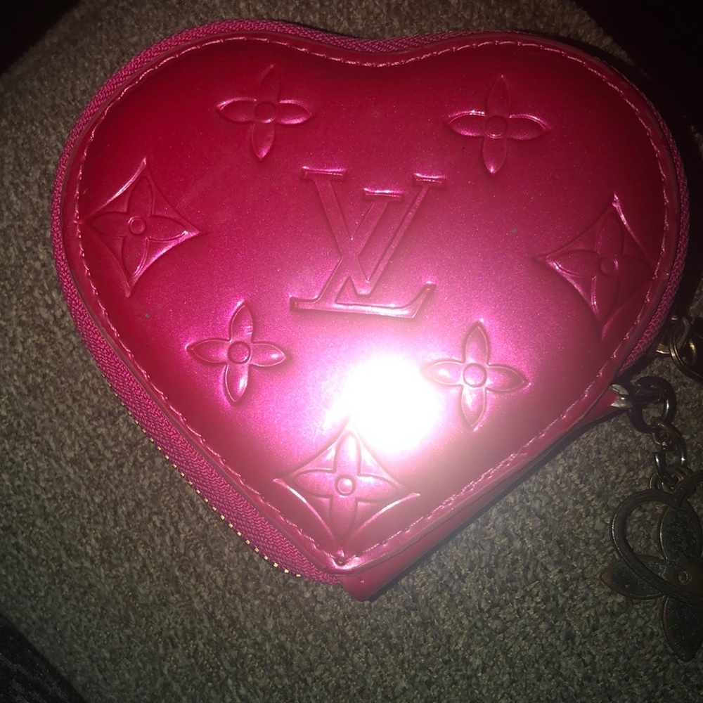 Small heart wallet